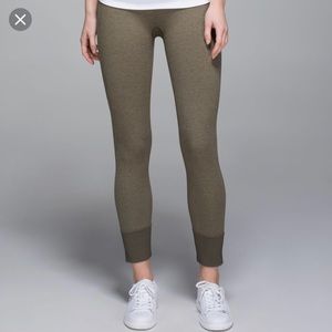Lululemon Ebb to Street Pants